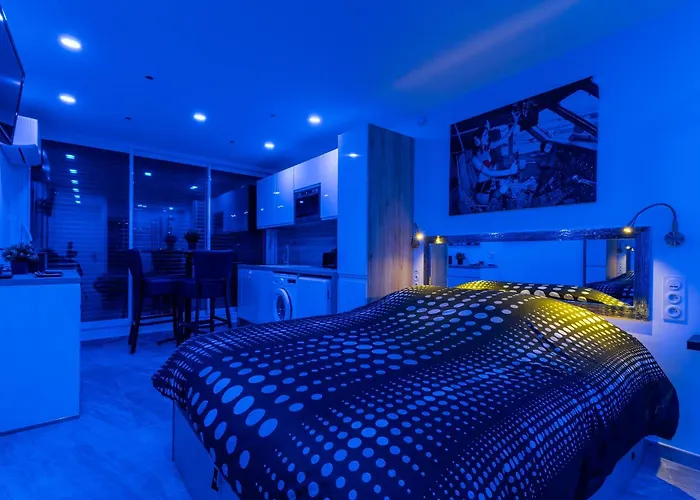 Heliopolis Naturist Luxury