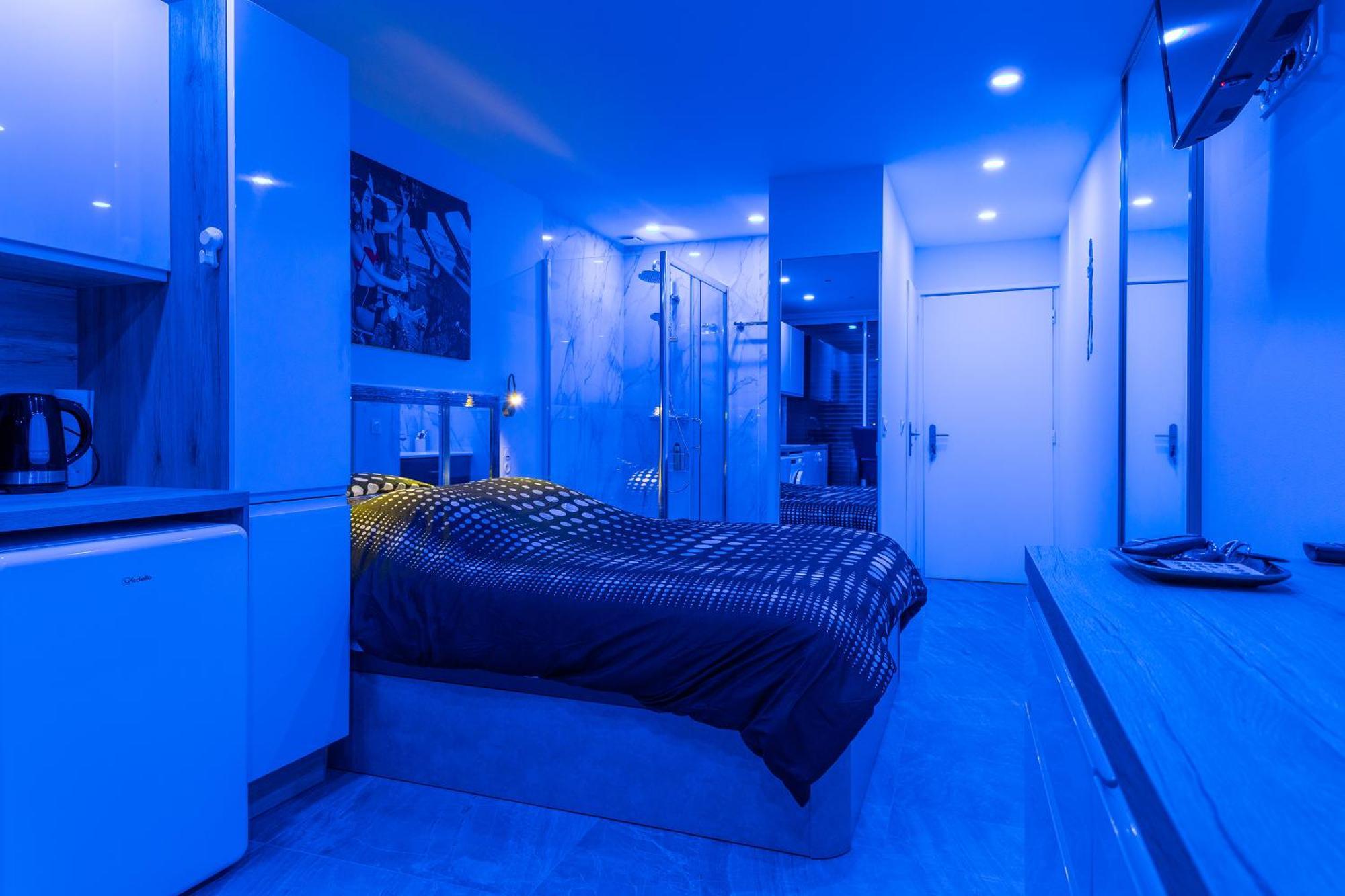 Heliopolis Naturist Luxury Apartment Agde